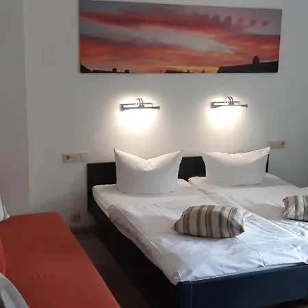 Hotel Baeren Garni-3